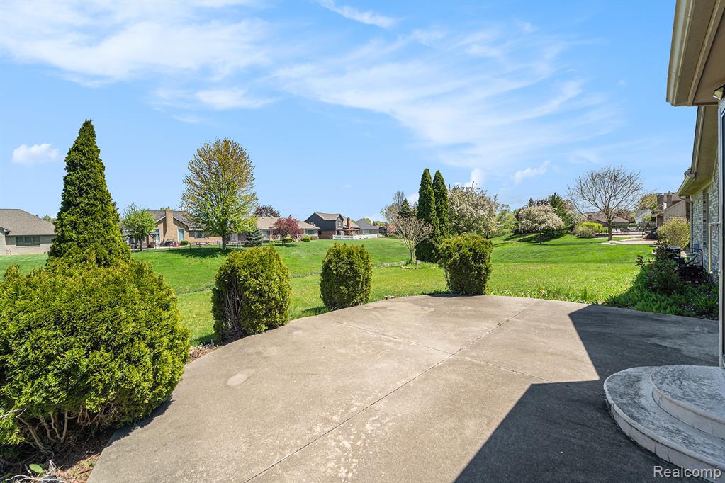 53242 Clarion Drive, Macomb, MI 48042 — Photo 25