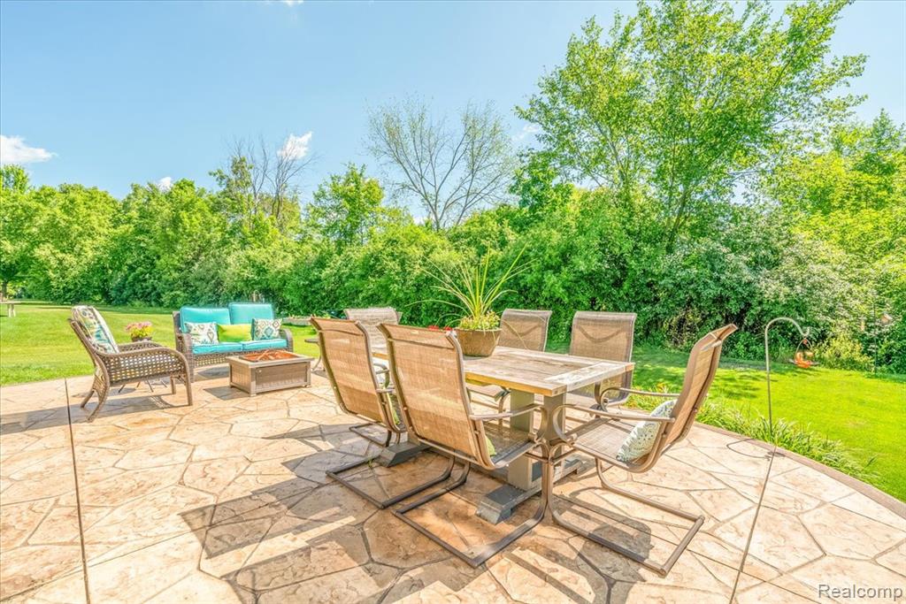 9193 E Walden Drive, Belleville, MI 48111 — Photo 12