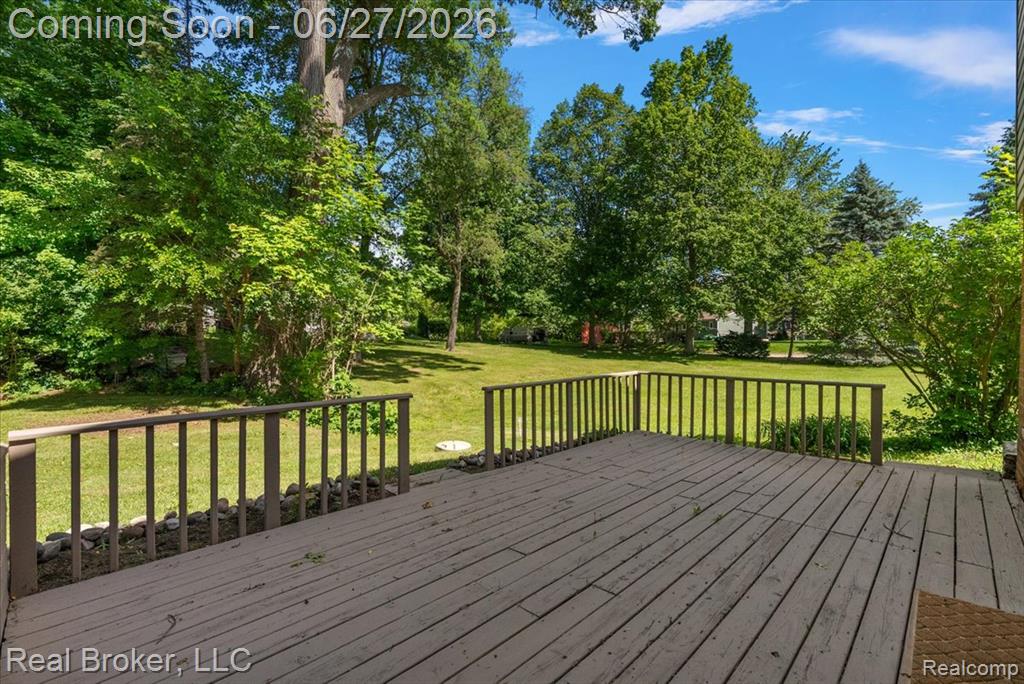 8320 Hillpoint Drive, Brighton, MI 48116 — Photo 34