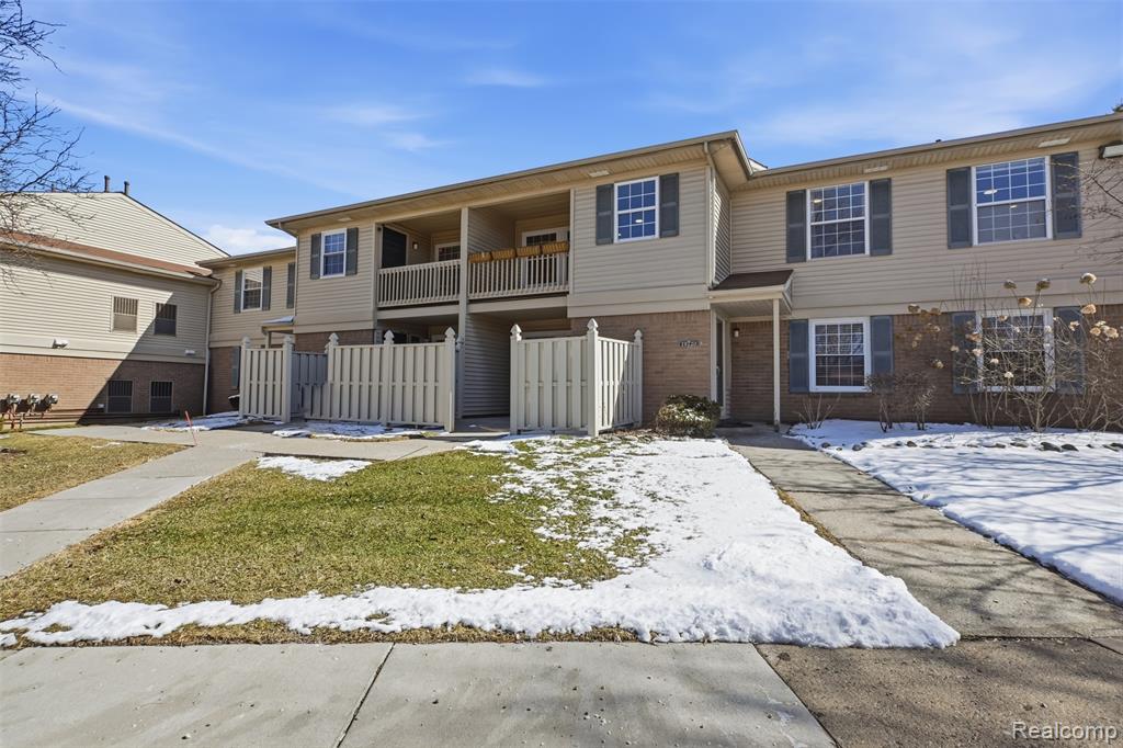 19585 Mariner Court, Northville, MI, 48167