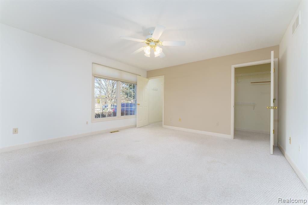 530 N GRAND Avenue, Fowlerville, MI 48836 — Photo 11