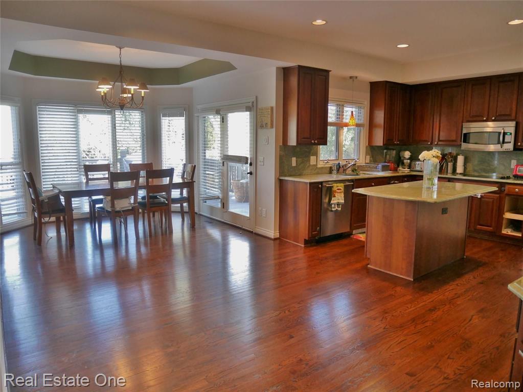 5846 CLEARVIEW Drive, Troy, MI 48098 — Photo 11