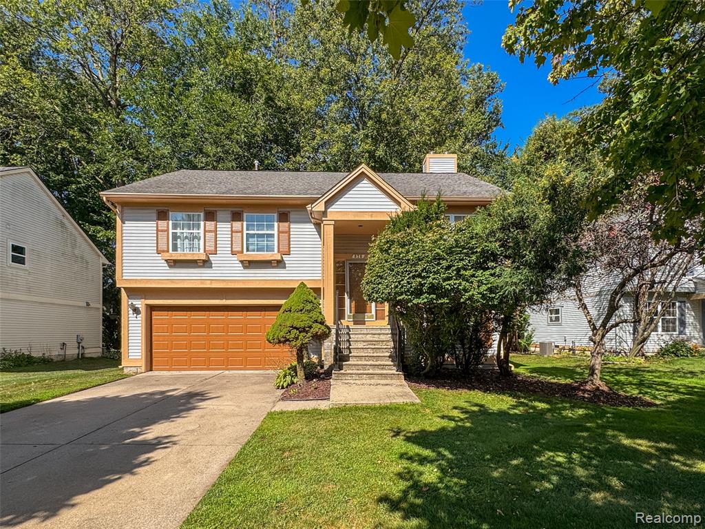 870 Huntclub Boulevard, Auburn Hills, MI 48326 — Photo 2