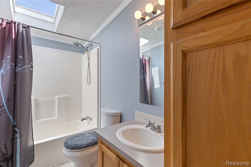 4472 Wynnwood Drive, Howell, MI 48843 — Photo 32