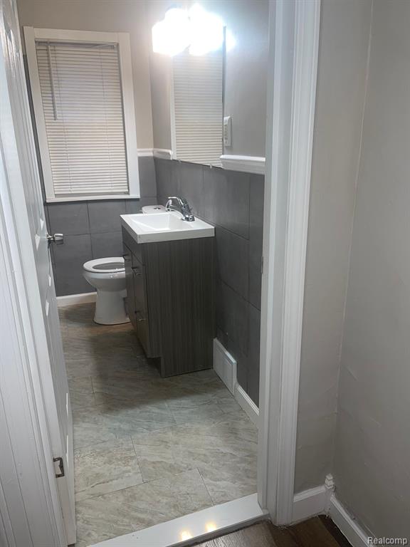 18985 PREVOST Street, Detroit, MI 48235 — Photo 9