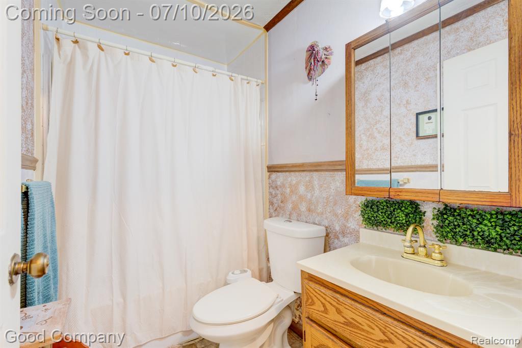 520 E Hudson Avenue, Madison Heights, MI 48071 — Photo 21