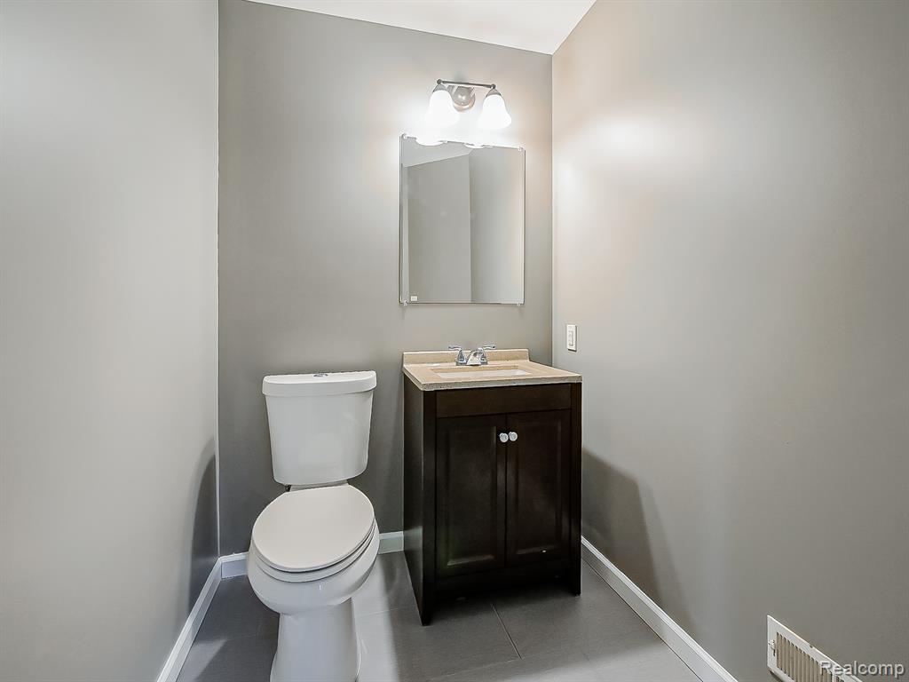 4744 Midland Drive, Pinckney, MI 48169 — Photo 7