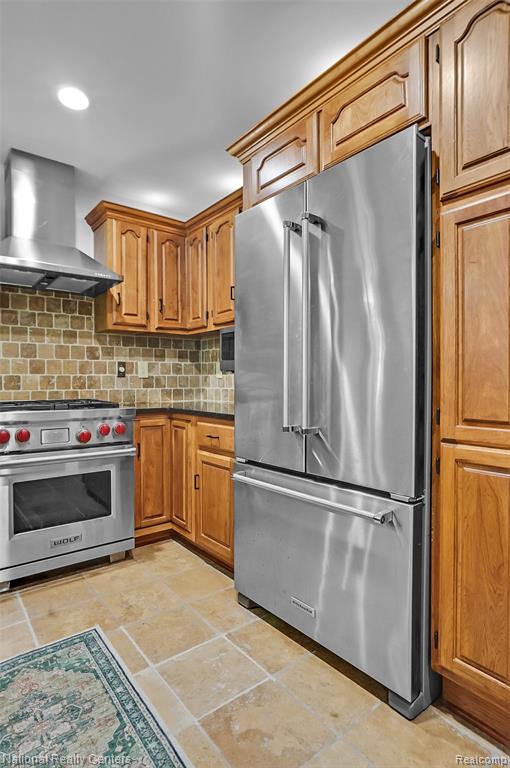 11500 Lisa Lori Lane, South Lyon, MI 48178 — Photo 24