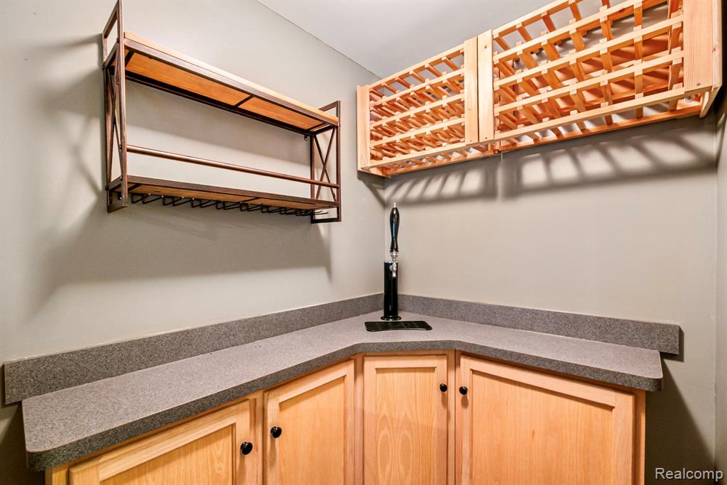 43046 Strand Drive, Sterling Heights, MI 48313 — Photo 38