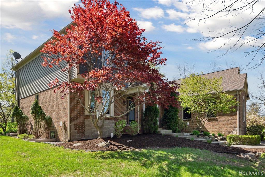 8504 Riverwalk Drive, Fenton, MI 48430 — Photo 63