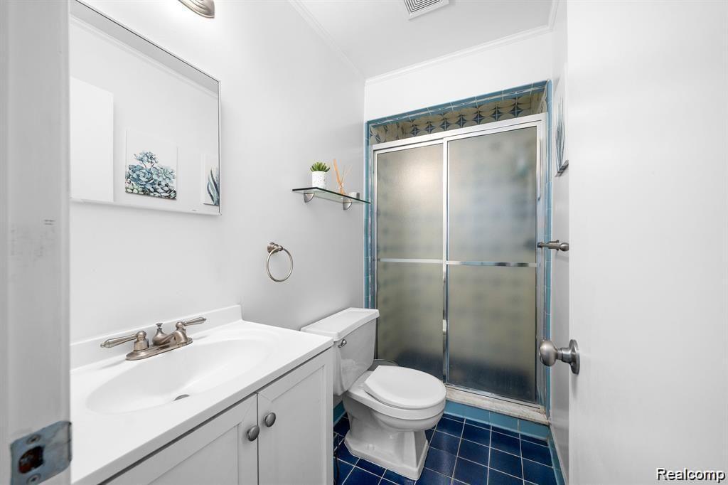 39185 Ceceil Drive, Clinton Twp, MI 48038 — Photo 15