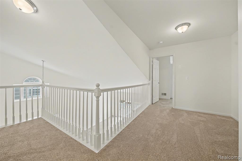 638 W Bluff Court, 31, Rochester Hills, MI 48307 — Photo 39