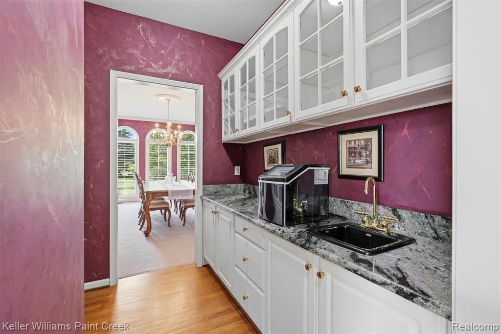 2784 Murfield Court, Rochester, MI 48306 — Photo 12