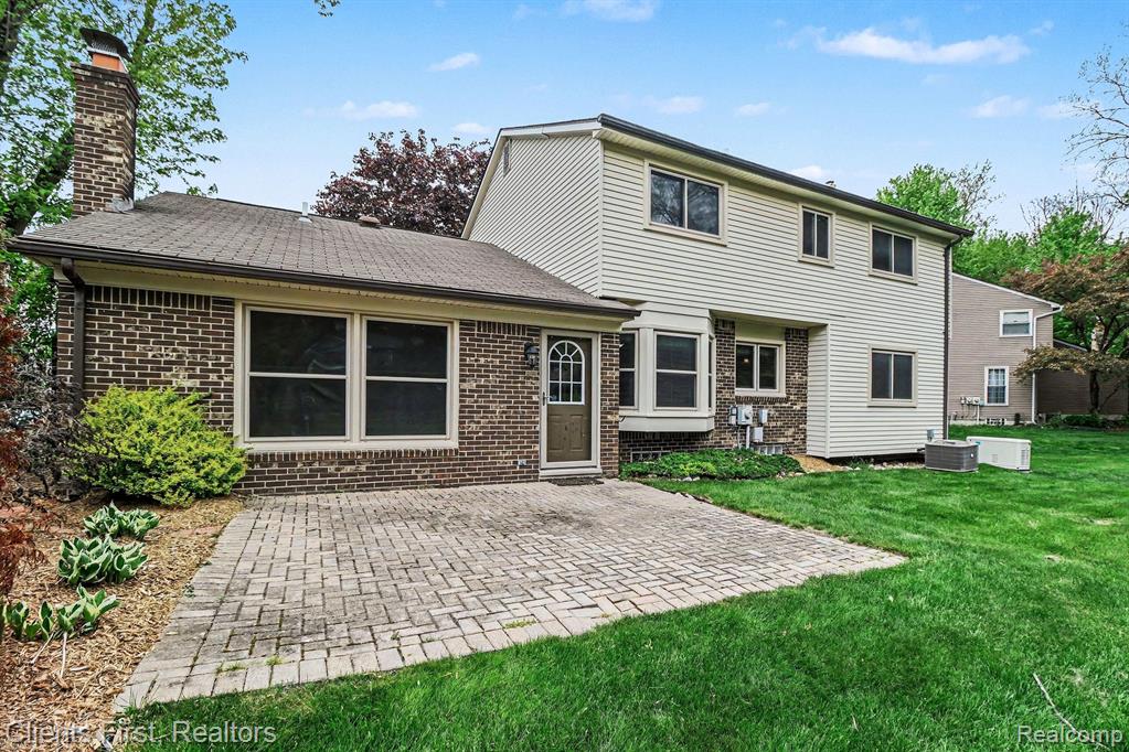 42542 Knollwood Court, Northville, MI 48168 — Photo 31