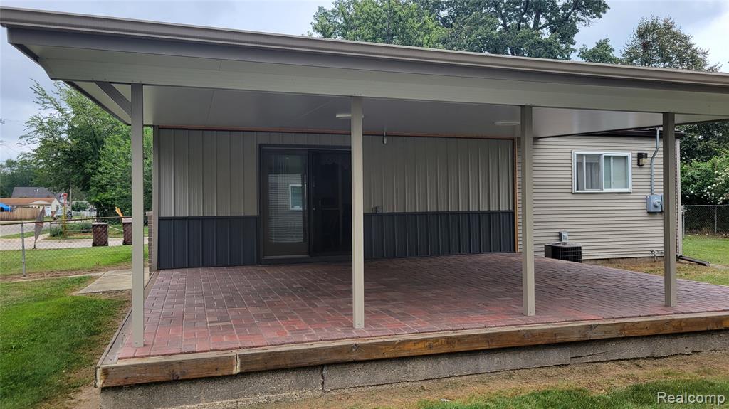4910 Moore Street, Wayne, MI 48184 — Photo 18