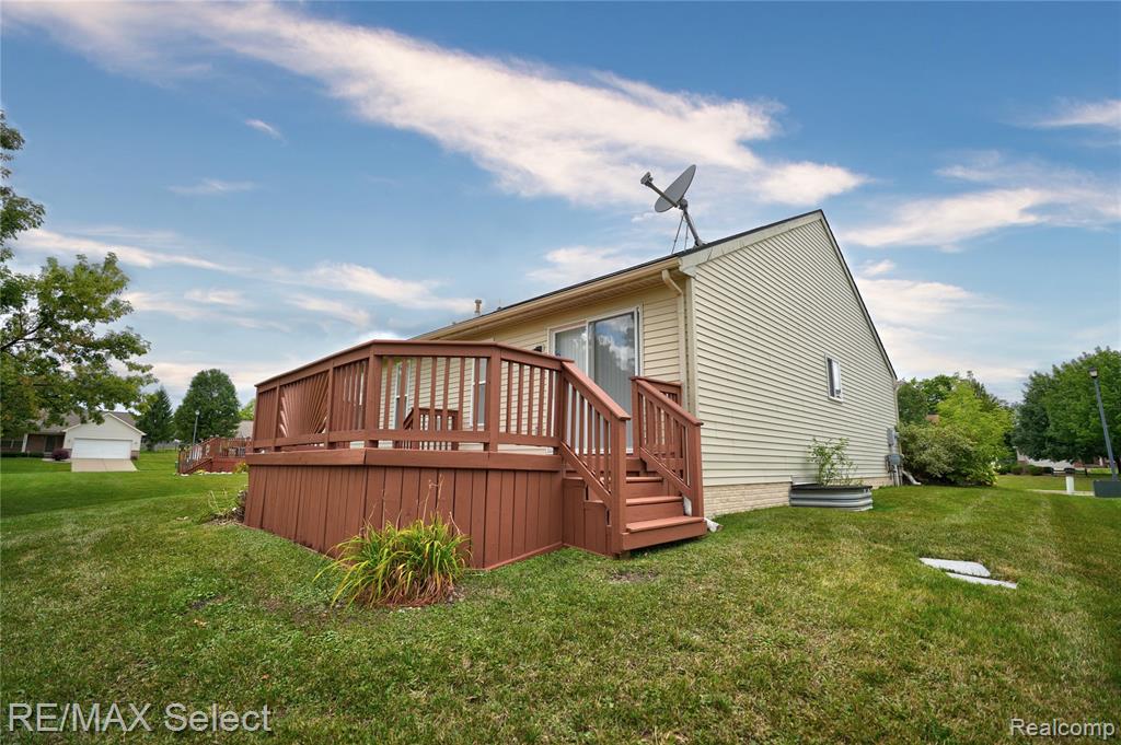 708 Wilberforce Drive, Flint, MI 48503 — Photo 33
