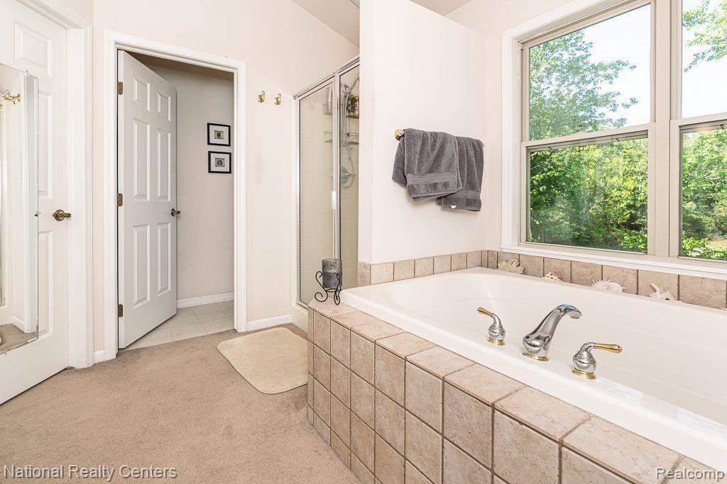7914 BROOKWOOD Drive, Clarkston, MI 48348 — Photo 24