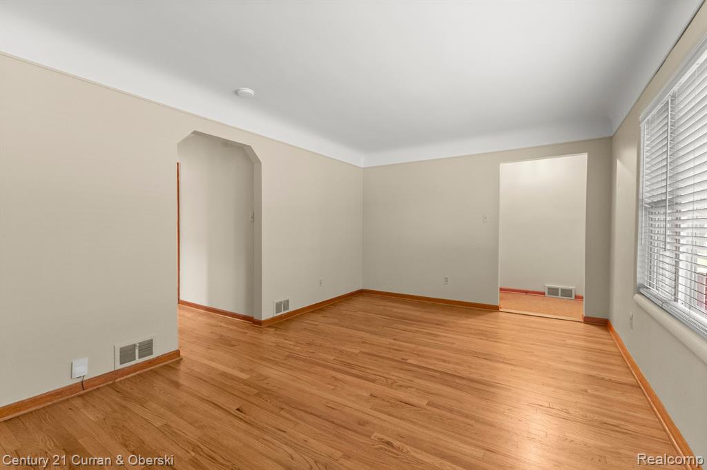 8464 Becker Avenue, Allen Park, MI 48101 — Photo 6