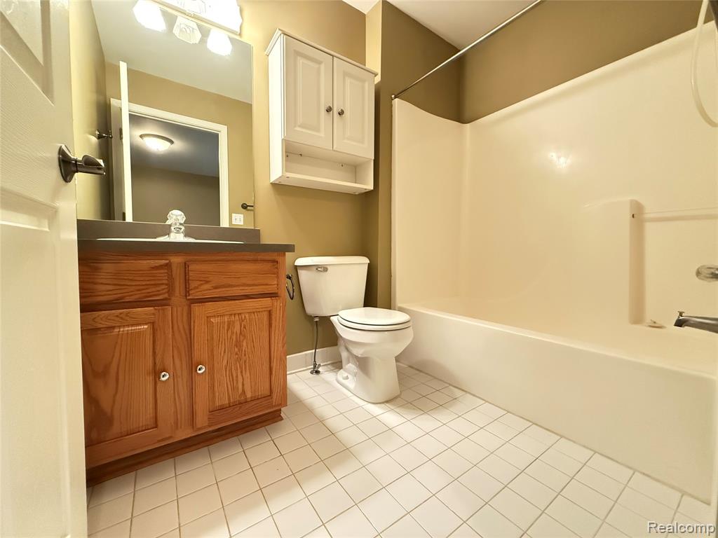 41568 GLADE Road, Canton, MI 48187 — Photo 23