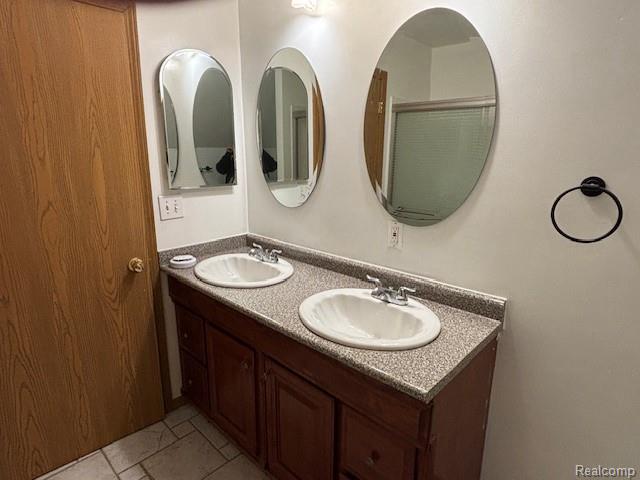 879 Barren Oaks Drive, Pontiac, MI 48341 — Photo 15