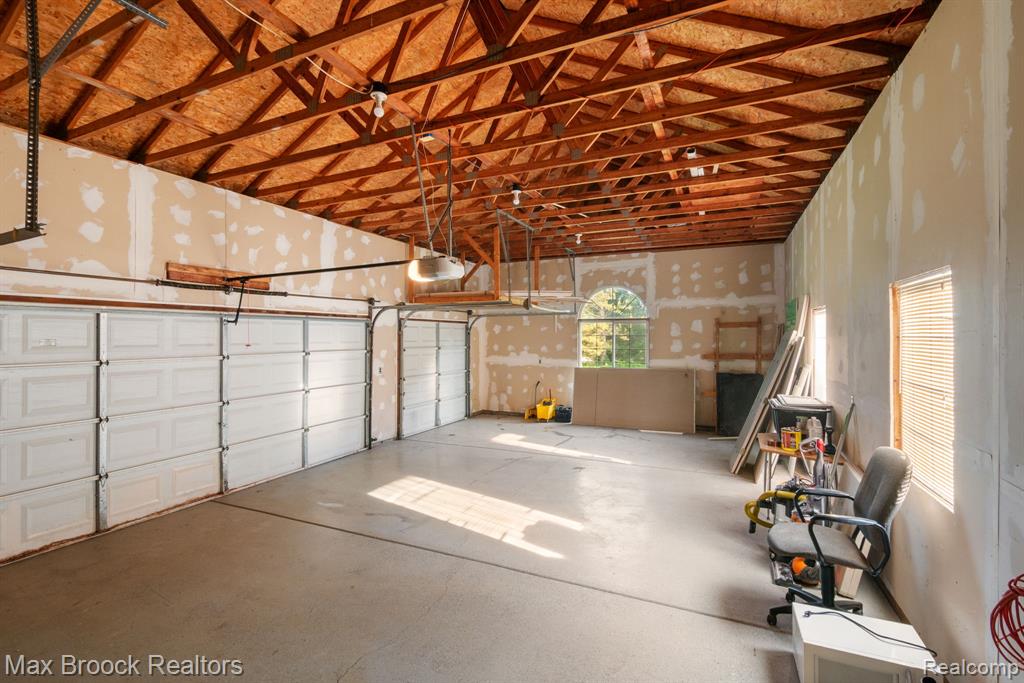 2165 Oakwood Road, Ortonville, MI 48462 — Photo 35