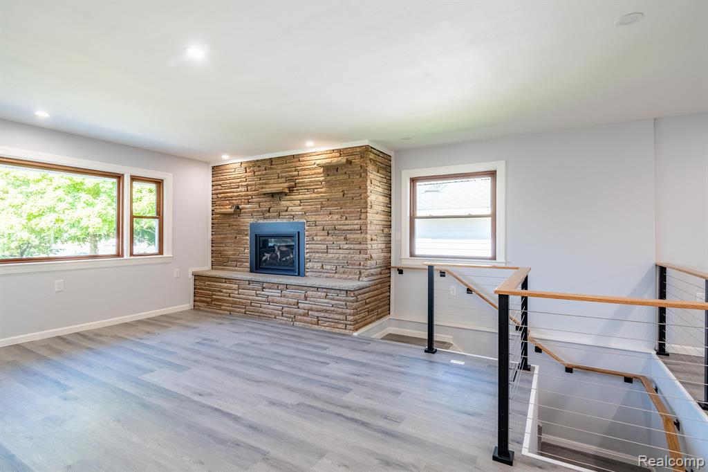 2615 WOODLAND COVE Drive, Brighton, MI 48114 — Photo 9