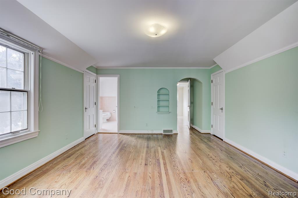 20 OXFORD Boulevard, Pleasant Ridge, MI — Photo 43