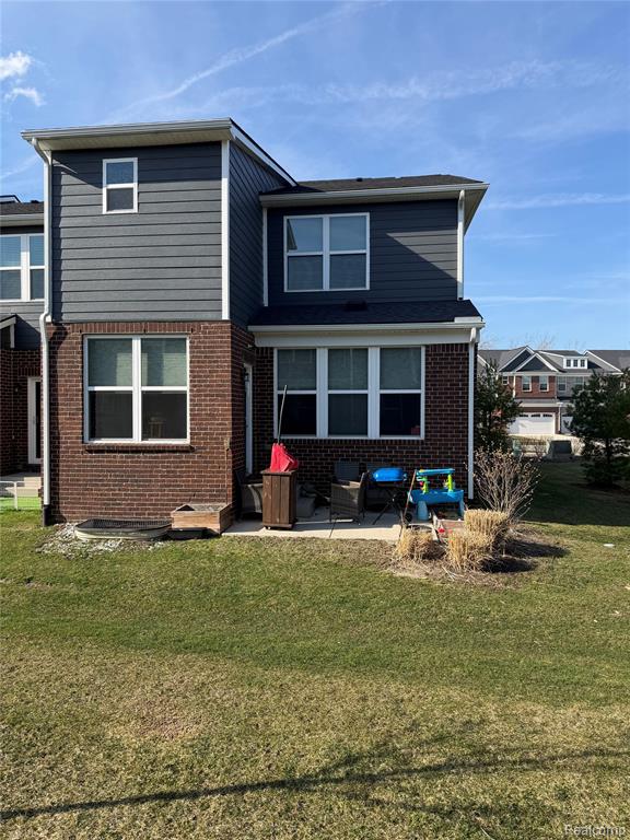 43533 Prospect, Novi, MI — Photo 2