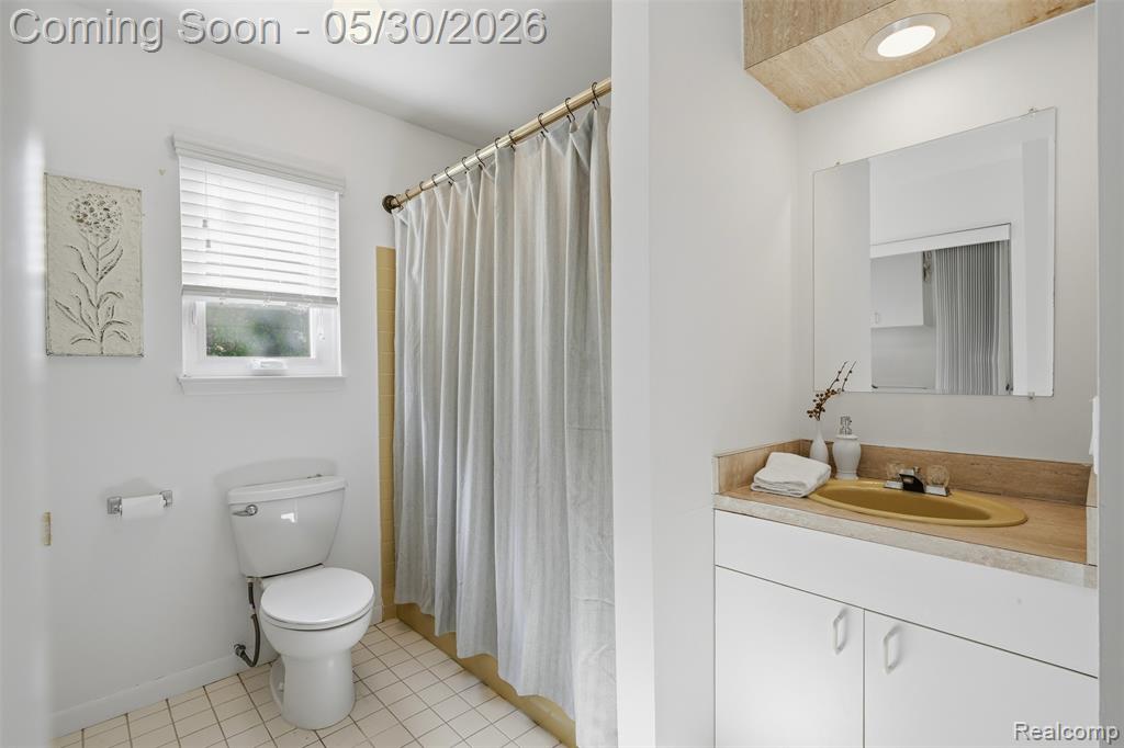 5620 Eastman Boulevard, West Bloomfield, MI 48323 — Photo 20