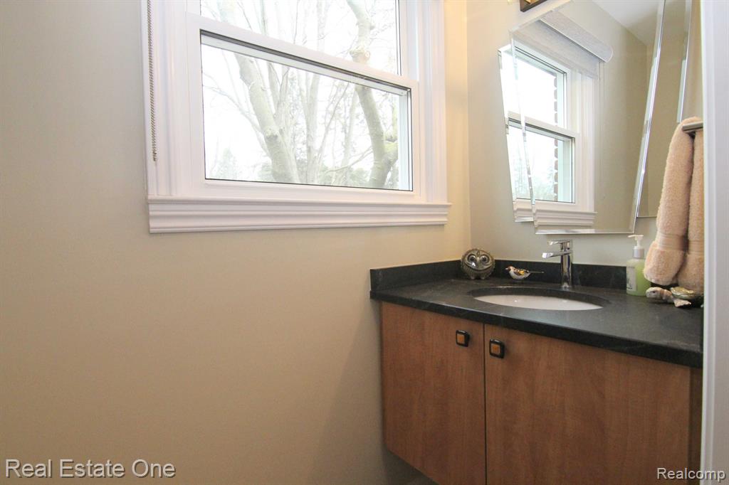 6749 ALDERLEY Way, West Bloomfield, MI — Photo 22
