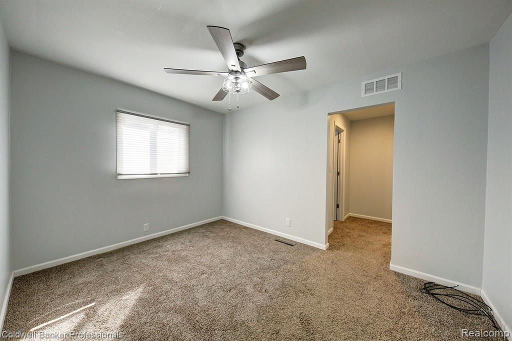 709 RICHARD Street, Holly, MI 48442 — Photo 22