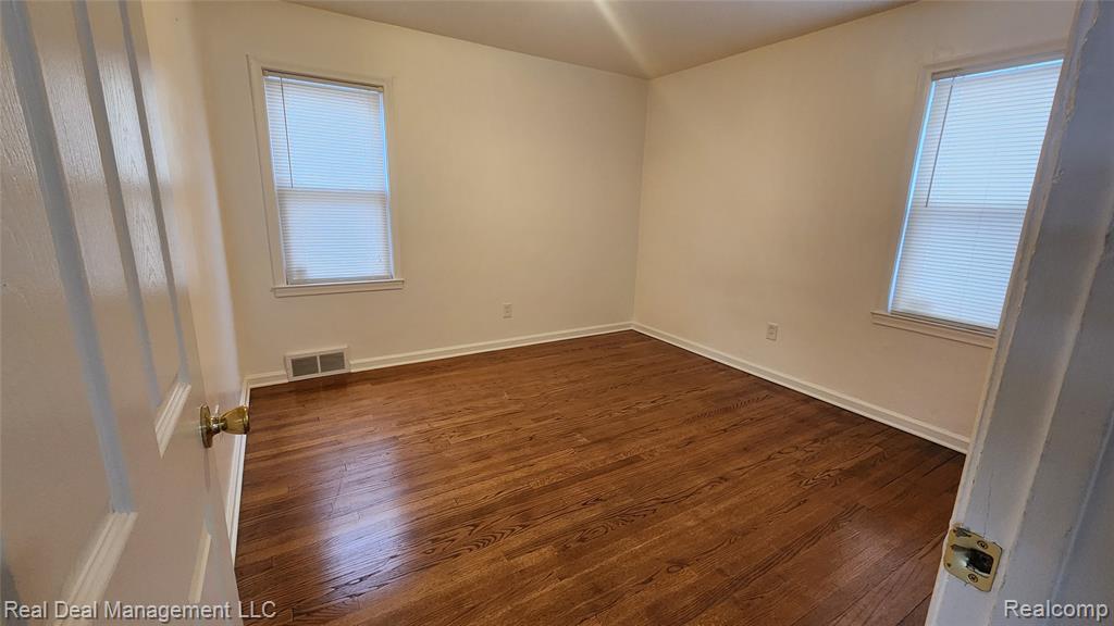 49 E Fairmount Avenue, Pontiac, MI 48340 — Photo 14