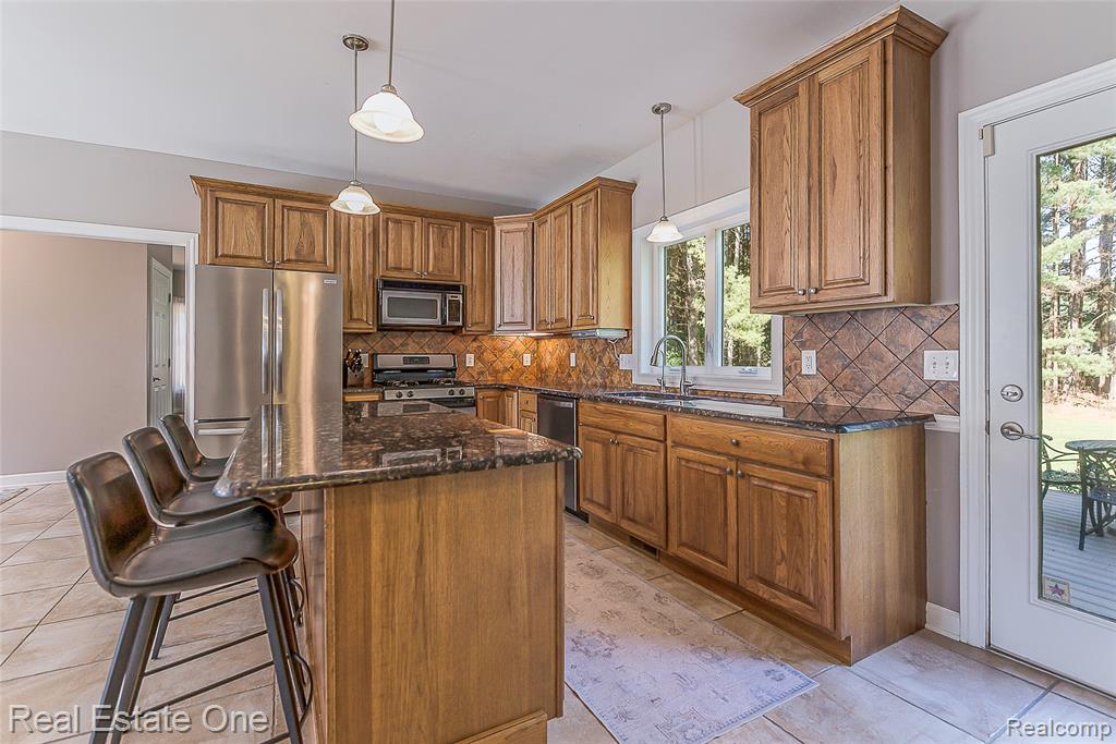 7155 Campbell Mills Court, Brighton, MI 48116 — Photo 16