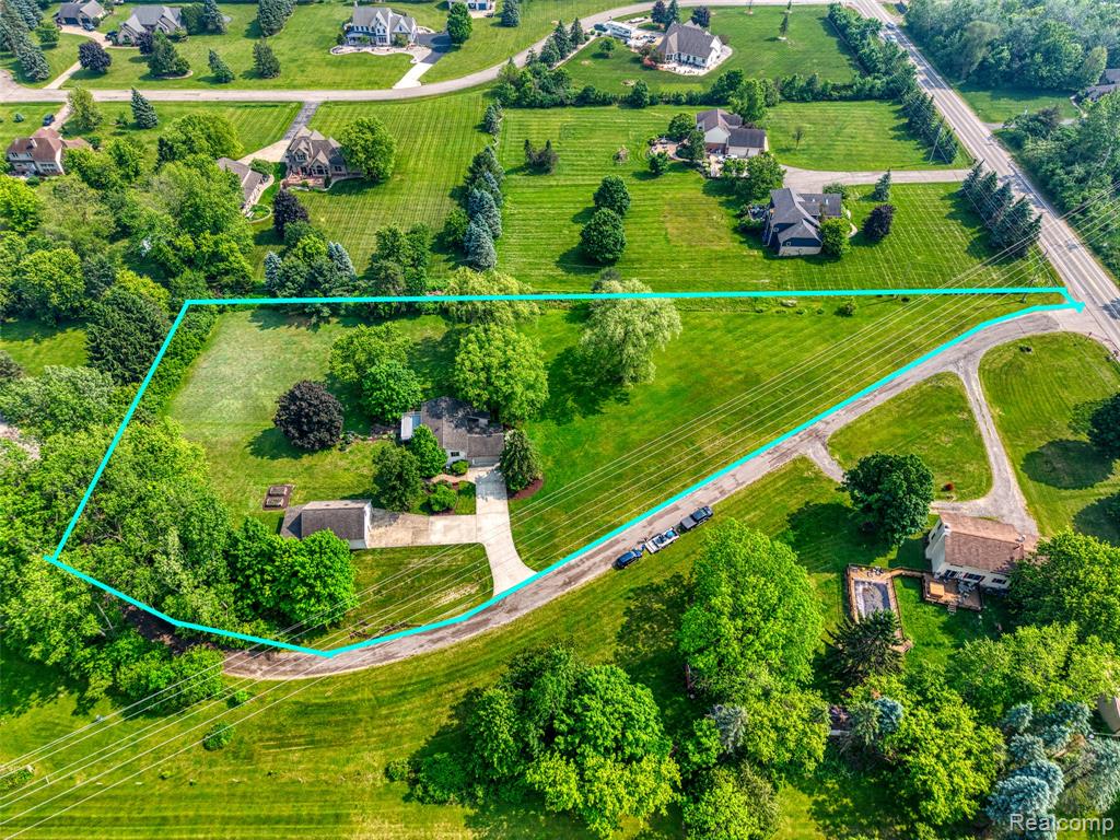 56901 Appaloosa Lane, South Lyon, MI 48178 — Photo 3