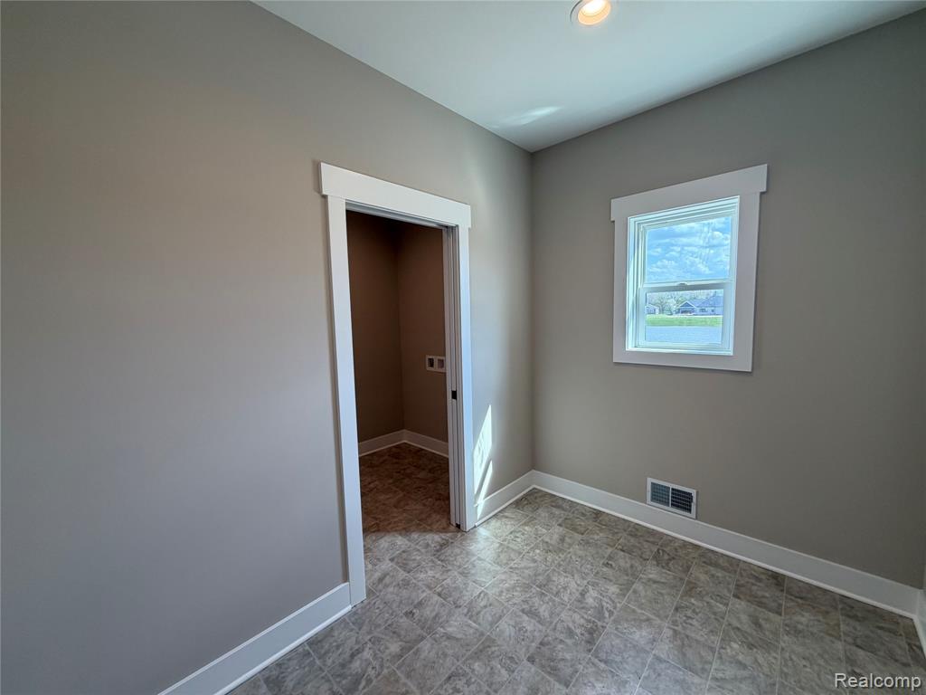 5381 Championship Drive, Linden, MI 48451 — Photo 2