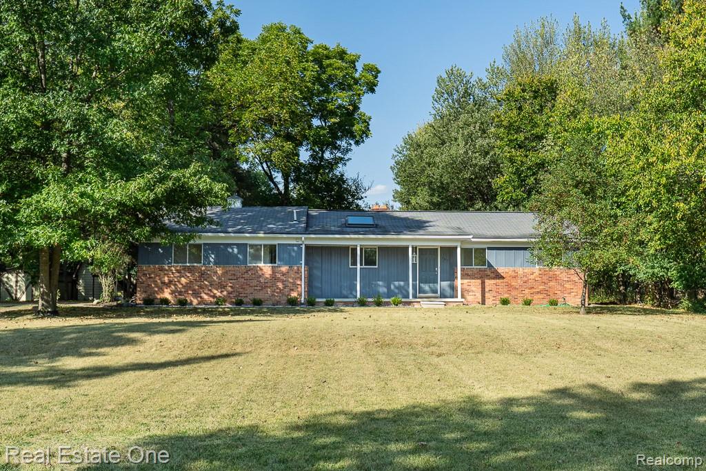 751 Troywood Drive, Troy, MI 48083 — front exterior