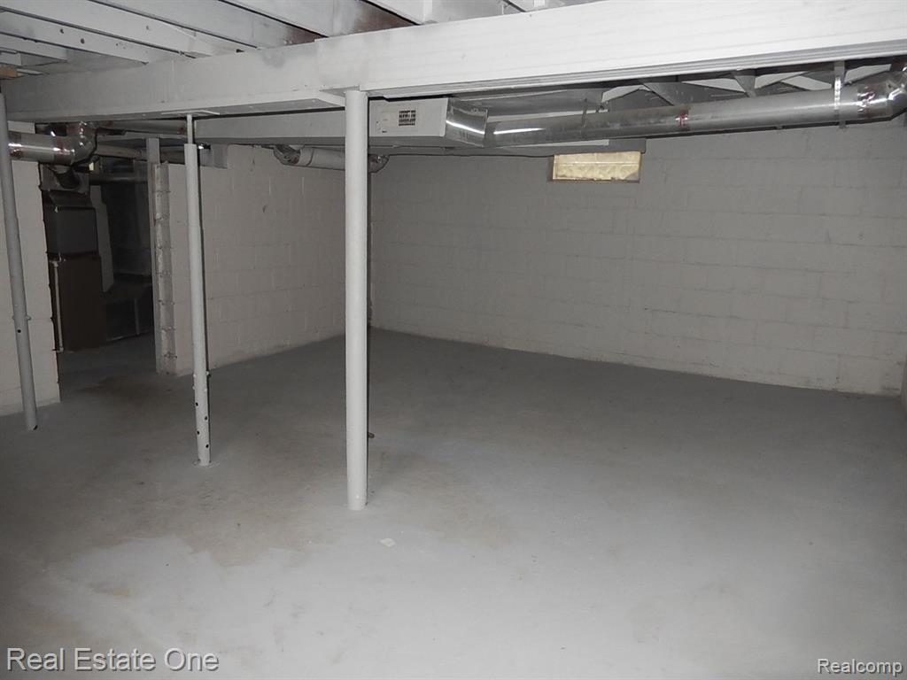 21067 WESTVIEW Avenue, Ferndale, MI 48220 — Photo 14