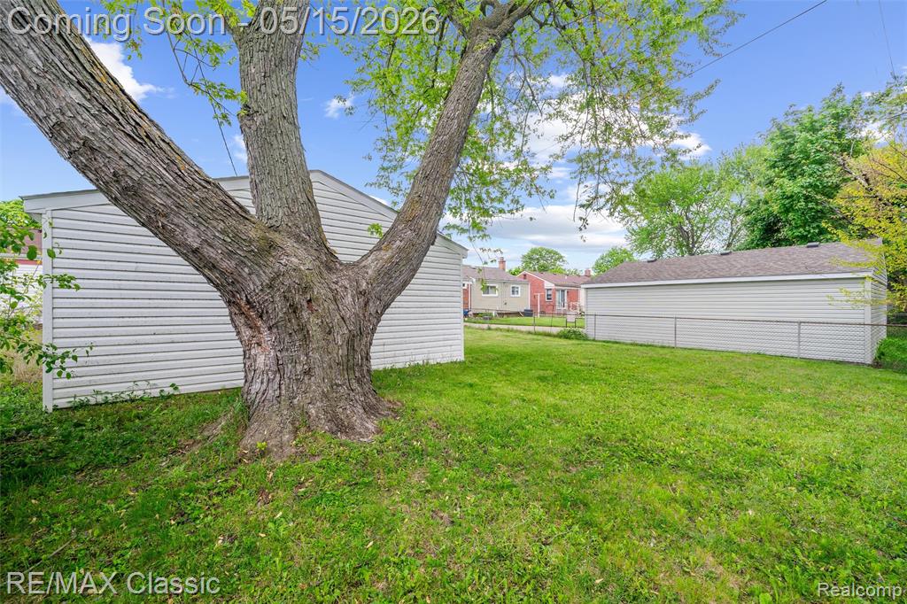 28731 Kathryn Street, Garden City, MI — Photo 43