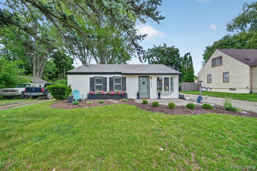 32326 Florence Street, Garden City, MI — Photo 4