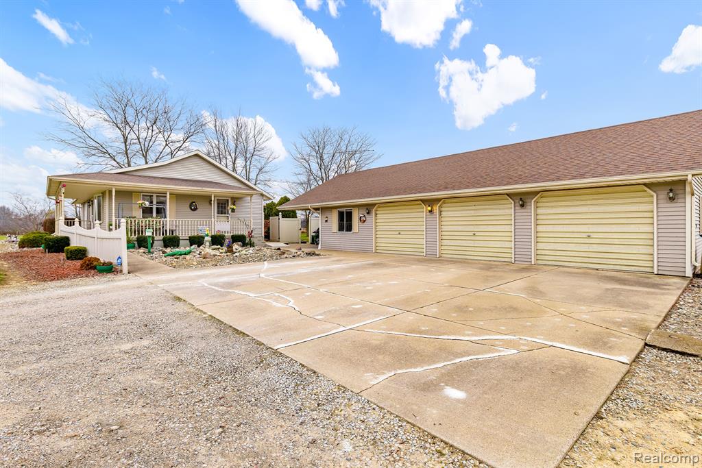 1411 Fox Road, Wales, MI — Photo 6