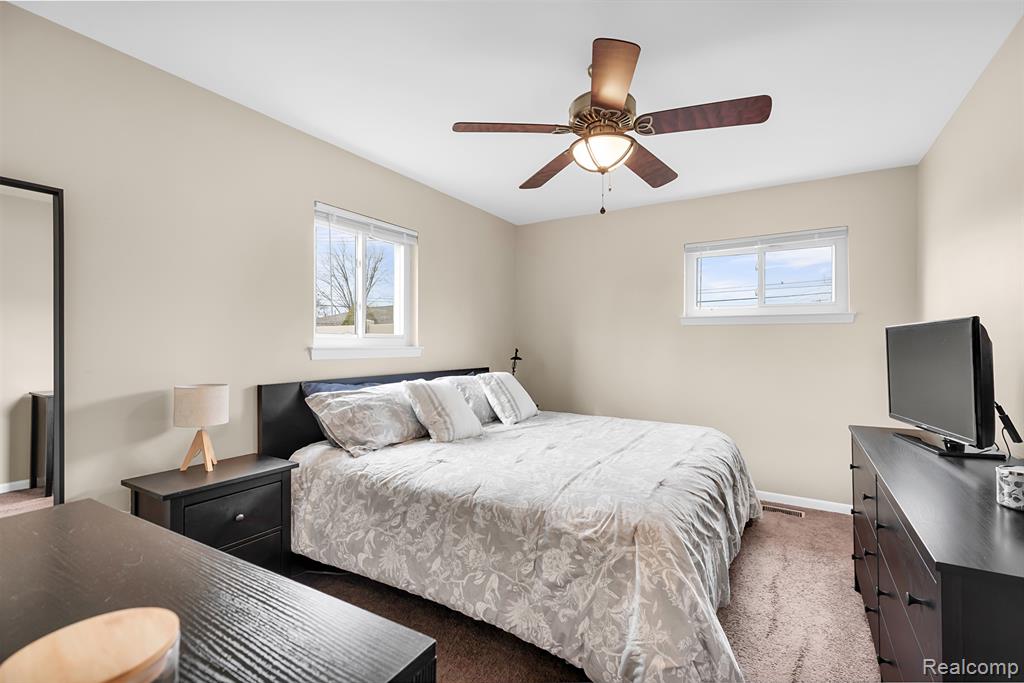 8731 N Hubbard Street, Westland, MI — Photo 12