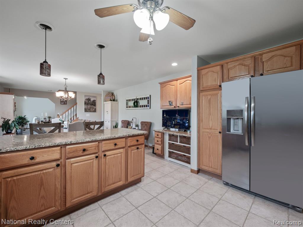 391 MCINTOSH, Almont, MI 48003 — Photo 22