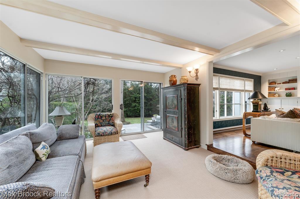 919 W Glengarry Circle, Bloomfield Hills, MI 48301 — Photo 18