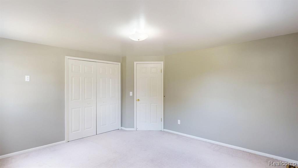 4185 Pinehurst Court, West Bloomfield, MI — Photo 38