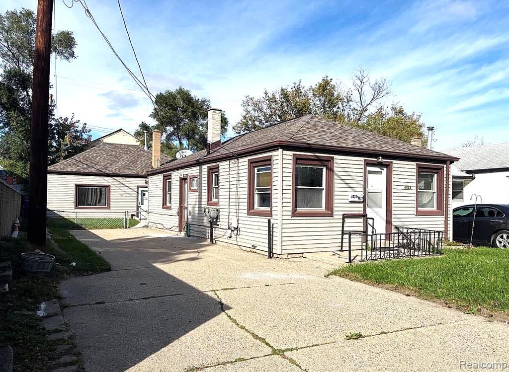 8023 Hupp Avenue, Warren, MI 48089