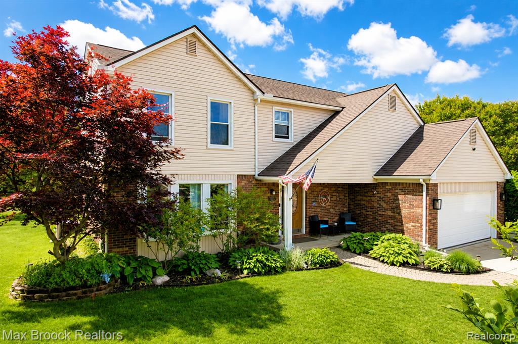 8952 Cynthia Court, Commerce Twp, MI 48382 — Photo 3