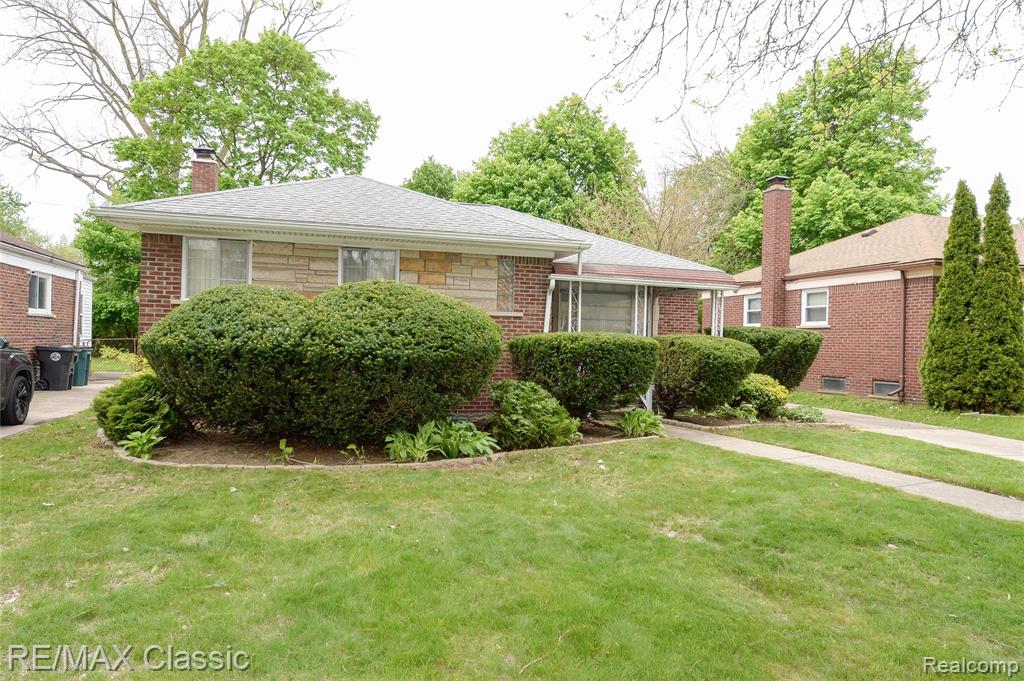21961 Sussex Street, Oak Park, MI 48237
