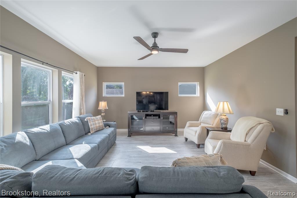 16100 River Ridge Trail, Linden, MI 48451 — Photo 8