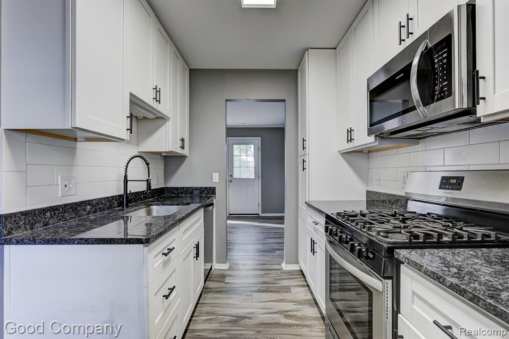 4363 Crooks Road, Royal Oak, MI 48073 — Photo 12