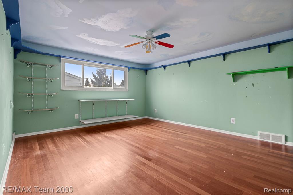 741 Briarcliff Drive, Grosse Pointe Woods, MI 48236 — Photo 40